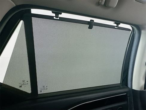 Certified 2025 Honda Pilot Touring image 28