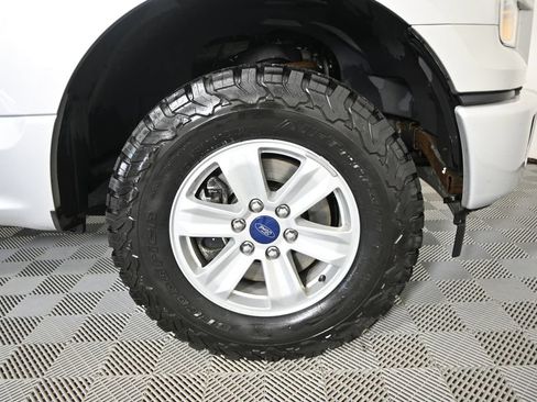 Used 2017 Ford F150 XL w/ Equipment Group 101A Mid AWD/4WD image 12