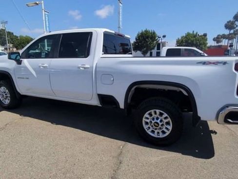 Certified 2022 Chevrolet Silverado 2500 LT AWD/4WD image 6