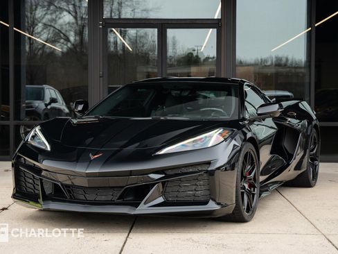 Used 2023 Chevrolet Corvette Z06 image 7