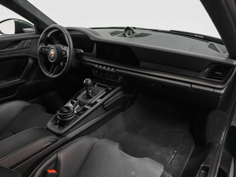 Certified 2026 Porsche 911 GT3 RWD image 36