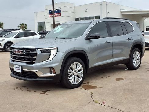 Used 2024 GMC Acadia Elevation w/ Luxury Package FWD image 4