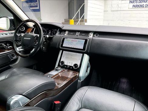 Used 2020 Land Rover Range Rover HSE image 14