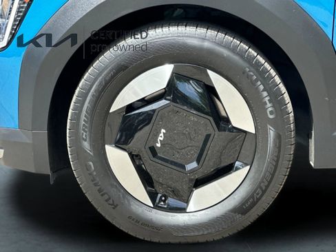 Certified 2024 Kia EV9 Wind AWD/4WD image 28