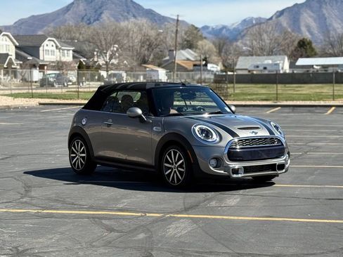 Used 2017 MINI Cooper S image 5