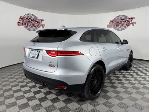 Used 2017 Jaguar F-PACE Premium AWD/4WD image 6
