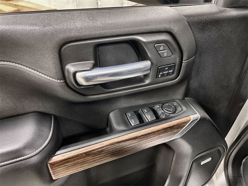Used 2022 Chevrolet Silverado 2500 High Country image 17