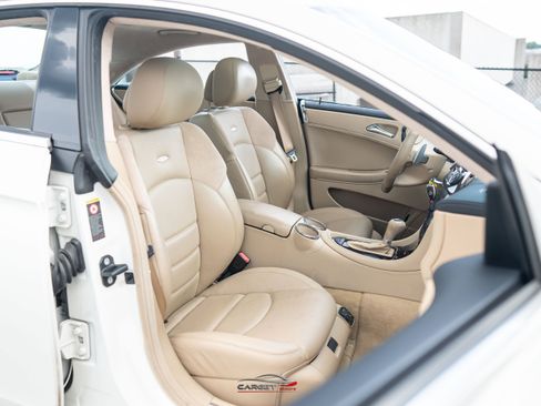 Used 2008 Mercedes-Benz CLS 63 AMG image 17