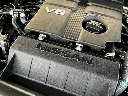 Used 2023 Nissan Frontier PRO-4X w/ Pro-4X Premium Package image 31