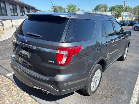 Used 2018 Ford Explorer XLT w/ Equipment Group 202A AWD/4WD image 3
