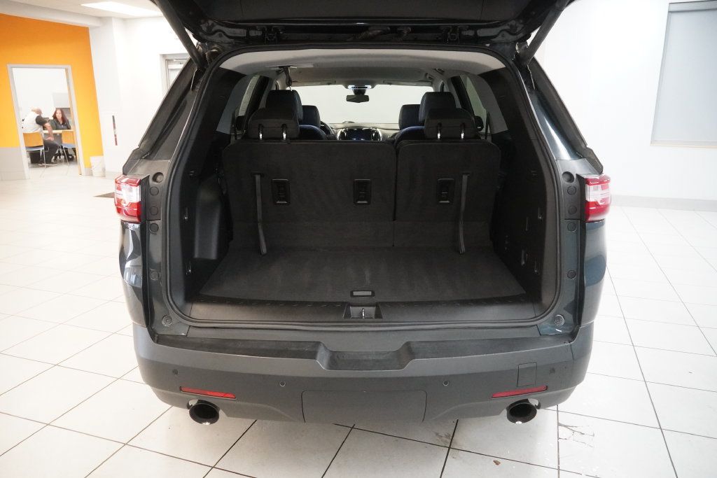 Used 2021 Chevrolet Traverse RS AWD/4WD image 21