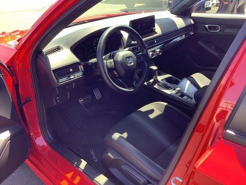 Used 2023 Honda Civic Sport image 7