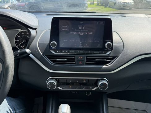 Used 2020 Nissan Altima 2.5 S FWD image 14