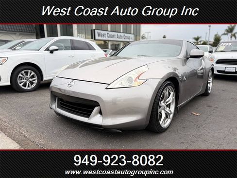 Used 2010 Nissan 370Z Touring w/ Sport Pkg image 1