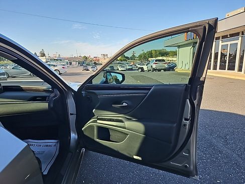 Used 2021 Lexus ES 350 w/ Premium Package image 47