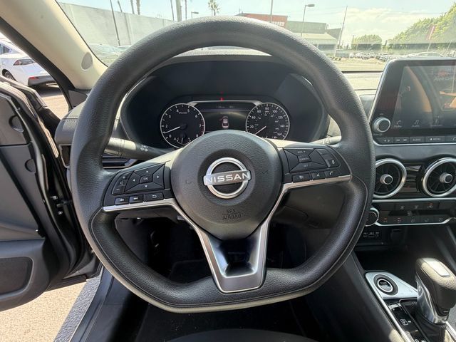 Used 2024 Nissan Sentra SV FWD image 18