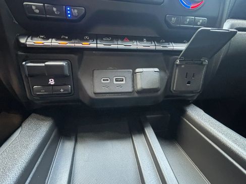 Used 2020 GMC Sierra 1500 AT4 w/ AT4 Premium Package AWD/4WD image 23
