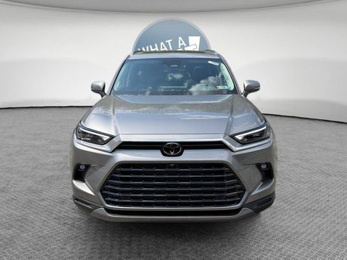 New 2026 Toyota Grand Highlander AWD image 9