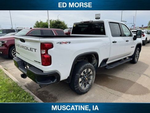 Used 2023 Chevrolet Silverado 2500 Custom w/ Custom Value Package AWD/4WD image 2