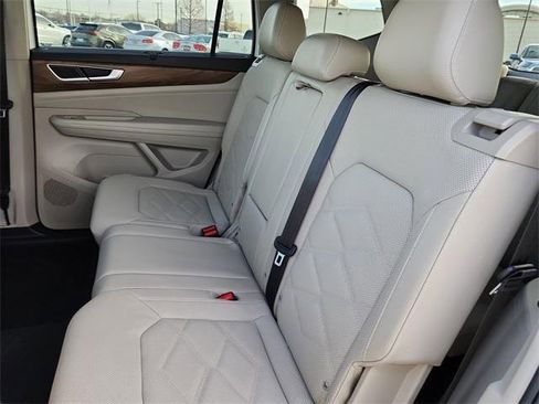 Certified 2024 Volkswagen Atlas SE image 14