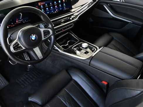 Certified 2025 BMW X7 xDrive40i w/ Executive Package AWD/4WD image 15