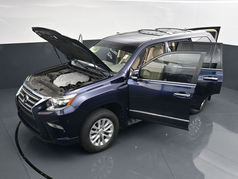 Used 2017 Lexus GX 460 AWD/4WD image 26