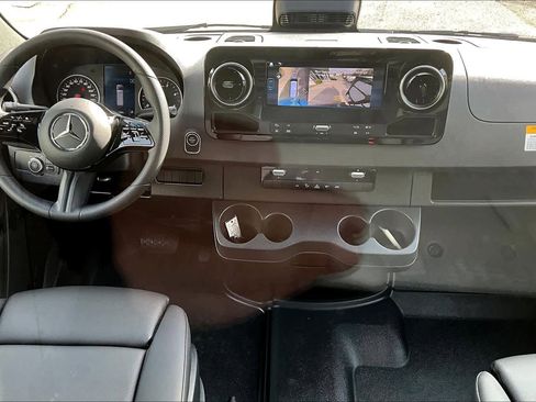 New 2026 Mercedes-Benz Sprinter 2500 image 8