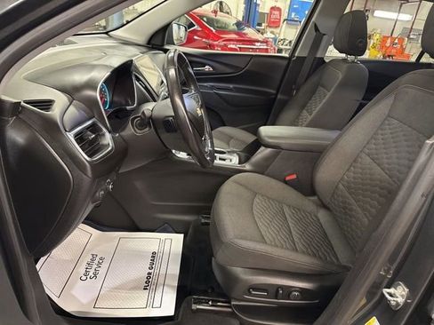 Used 2019 Chevrolet Equinox LT w/ Sun & Navigation Package AWD/4WD image 11