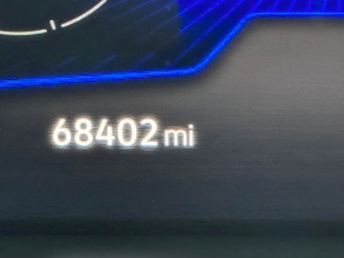 Used 2022 Volkswagen Tiguan SE image 10