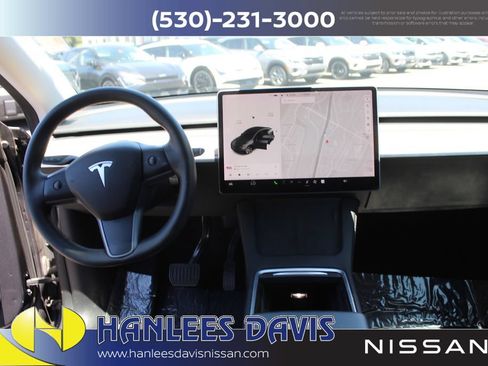 Used 2021 Tesla Model Y Long Range AWD/4WD image 19