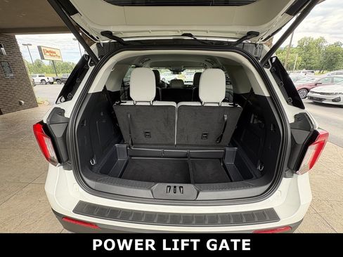 Used 2025 Ford Explorer Active w/ Active Comfort Package AWD/4WD image 33