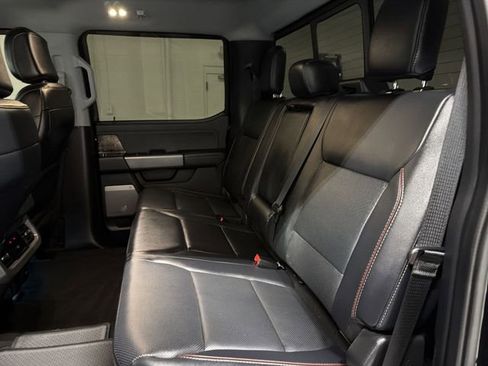 Used 2024 Ford F250 Lariat w/ Chrome Package image 17