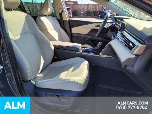 Used 2025 Toyota Camry XLE image 15