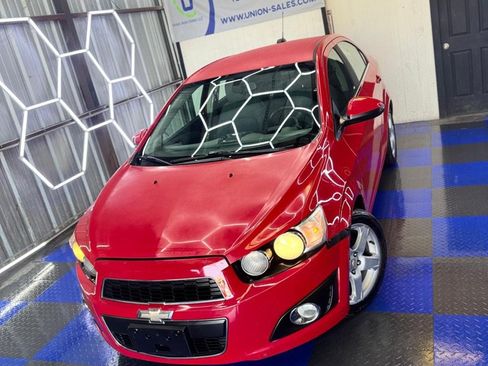 Used 2016 Chevrolet Sonic LTZ FWD image 3
