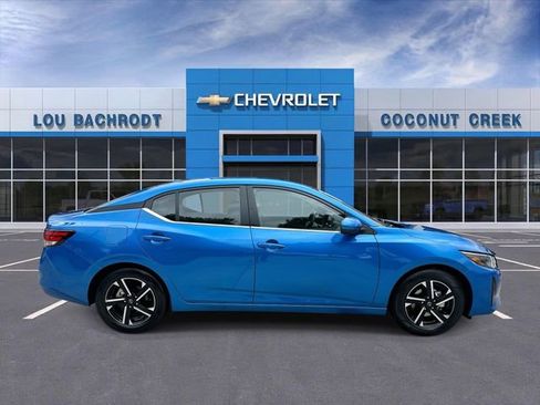 Used 2025 Nissan Sentra SV FWD image 9