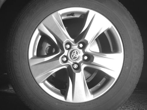 Used 2022 Toyota RAV4 XLE w/ Convenience Package AWD/4WD image 9