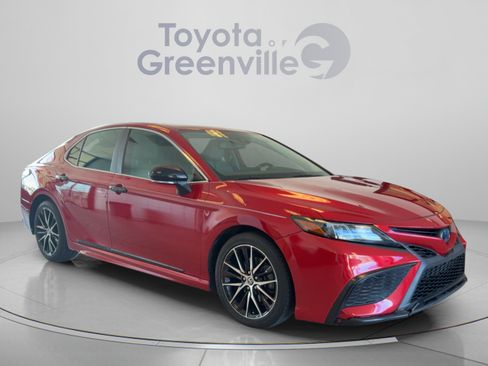 Used 2022 Toyota Camry SE w/ Audio Upgrade Package FWD image 8