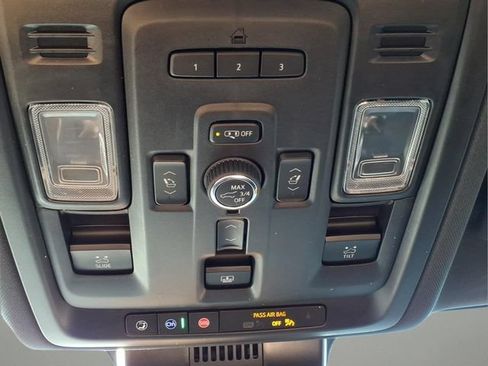 Used 2024 Chevrolet Tahoe RST w/ Luxury Package AWD/4WD image 31