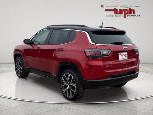 Used 2025 Jeep Compass Limited w/ Elite Group AWD/4WD image 3
