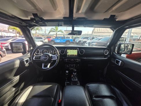 Used 2021 Jeep Wrangler Unlimited Sahara image 25