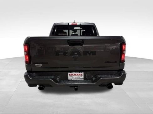 New 2026 RAM 1500 4x4 Crew Cab image 7