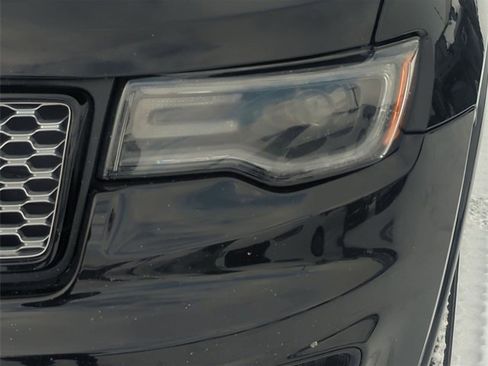 Used 2020 Jeep Grand Cherokee Altitude image 9