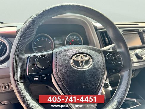 Used 2017 Toyota RAV4 LE FWD image 18