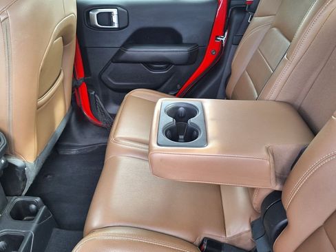 Used 2021 Jeep Gladiator Overland w/ Popular Equipment Package image 11