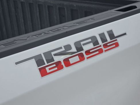 Used 2024 Chevrolet Silverado 1500 Custom Trail Boss w/ LPO, Dark Essentials Package image 16