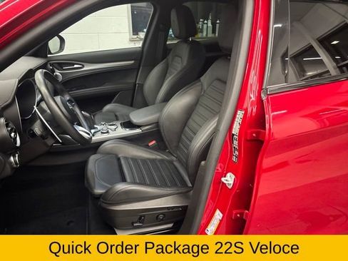 Used 2024 Alfa Romeo Stelvio Veloce image 12