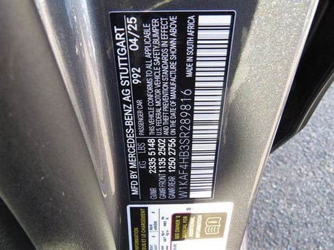 Used 2025 Mercedes-Benz C 300 4MATIC Sedan image 8