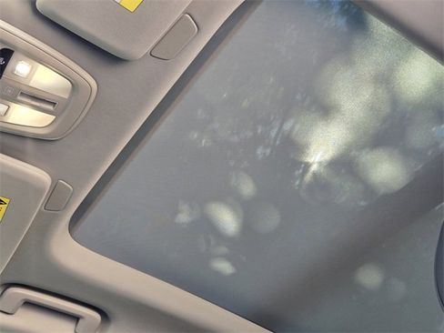 Certified 2025 Volvo XC90 T8 Plus w/ Protection Package Premier image 35