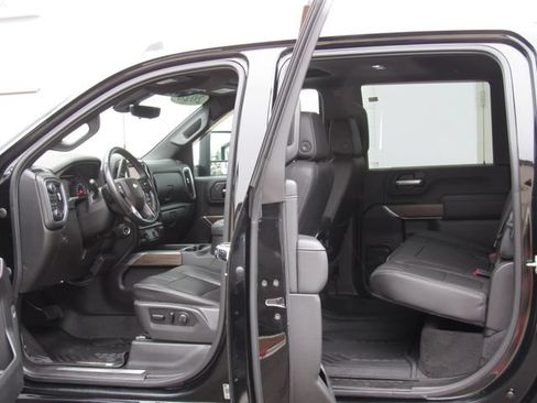 Used 2020 Chevrolet Silverado 3500 High Country w/ Z71 Off-Road Package AWD/4WD image 19