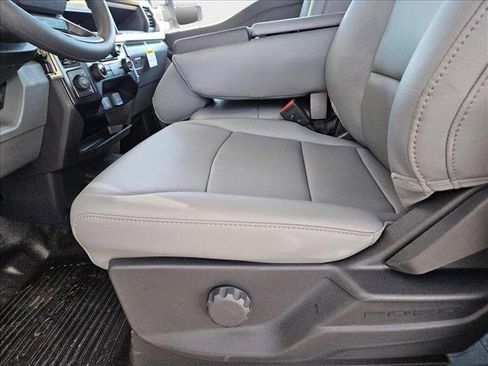 New 2025 Ford F450 XL image 4